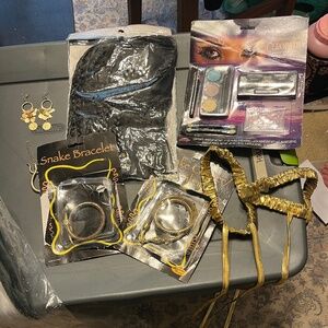 Cleopatra costume accessories
